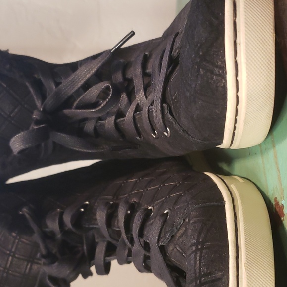 UGG DOUBLE DIAMOND SUEDE ♦️ 💎 UGG LEATHER BLACK HIGH TOP - Picture 2 of 6